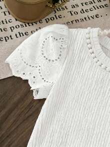 SHEIN LMoss Kids LMoss Young Girl Knitted Solid Color Round Neck Lace Ruffle Trim Fitted T-Shirt - White - View 5