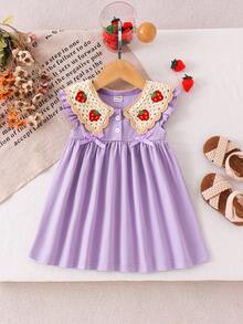 SHEIN Playful Pals 春夏女童紅色洋裝，無袖設計，蕾絲飾邊領口搭配3D草莓刺繡與格紋蝴蝶結裝飾，甜美可愛風格，適合外出、日常穿著、派對等多種場合 - 紫色 - 查看 3