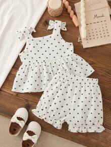 SHEIN Elladie kids 女童 2 件套 蝴蝶結裝飾肩帶拼接下擺背心上衣 愛心圖案印花短褲 舒適純棉 夏季套裝 - 黑與白 - 查看 6