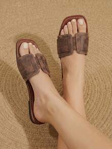 Styleloop Sandal Datar Wanita Musim Panas Sandal Liburan Bohemian Ujung Terbuka Sandal Selop Bersol Lembut - Coklat + Kulit - View 5
