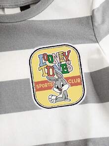 LOONEY TUNES X SHEIN 男嬰夏季休閒兔子印花條紋圓領短袖T恤與短褲套裝 - 灰色 - 查看 5