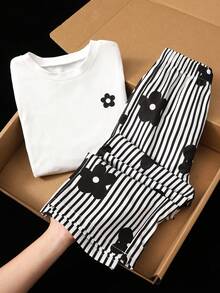 SHEIN Genkimix Kids 2件/套基礎休閒慵懶純色套裝，馬印花，不規則下擺，側面抓皺設計，圓領短袖T恤，搭配黃色條紋紋理布料直筒長褲套裝，適合日常/外出多種場合，春/夏/四季風格，幼女套裝，兒童日常舒適夏季穿搭，女童套裝 - 黑與白 - 查看 5