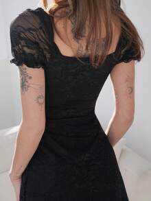 Nath Sonia 女款性感蕾絲布料收腰哥德風A字迷你洋裝 優雅黑色夏季款 - 黑色 - 查看 2