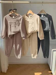 SHEIN Kids Young Boy Letter Print Crew Neck Long Sleeve Sweatshirt And Autumn Winter Pants 3pcs -Piece Set, 6 Pieces Total - Multicolor - View 5