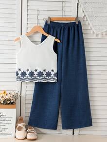 SHEIN Elladie kids 女童春夏新款休閒通勤兩件套，精緻刺繡V領無袖鏤空燒花寬鬆背心上衣，搭配收腰編織雙色斜紋寬鬆長褲，適合日常休閒出遊 - 白色 - 查看 7