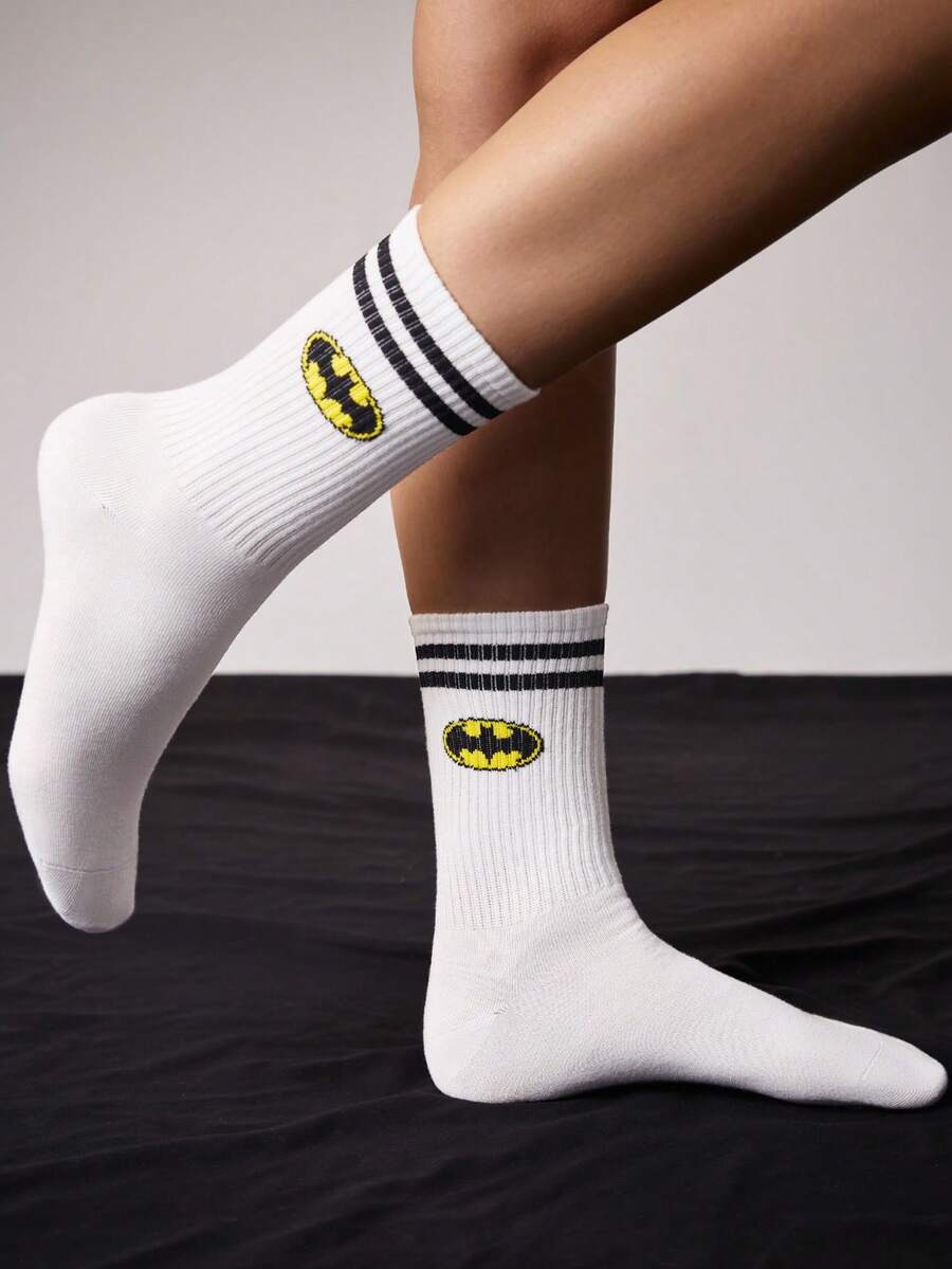 BATMAN X SHEIN 1 Pack Cartoon Pattern White Crew Socks For Men And Women - Black and White - View 1