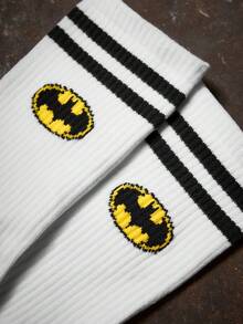 BATMAN X SHEIN 1 Pack Cartoon Pattern White Crew Socks For Men And Women - Black and White - View 3