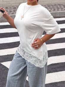 Muchica White Lace Patchwork Casual Plus Size Women's T-Shirt - White - View 5