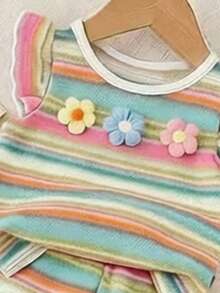 Conjunto de camiseta corta básica y pantalones cortos de ciclista para niña pequeña, estilo creativo y fresco, colores claros, a rayas y con estampado floral, primavera/verano/otoño (5 sets aleatorios, se envía 1 set) - Multicolor - Ver 5