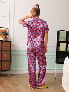 Chillnights Conjunto de pijama para mujer con estampado de tomate vegetal en contraste, satén brillante, cuello de solapa, manga corta y pantalones largos - Rojo - Ver 2