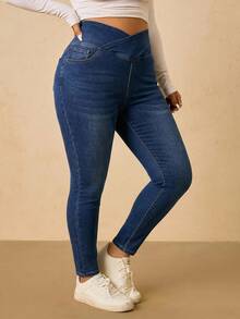 SHEIN Tall CURVE Tall CURVE 大码女士交叉腰高腰弹力紧身牛仔裤，休闲日常夏季女裤 - 藍色 - 查看 5