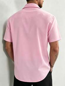 Manfinity Dauomo Camisa casual de manga corta para hombre, unicolor, de color verano, con estilo diario para ir al trabajo - Rosa - Ver 2