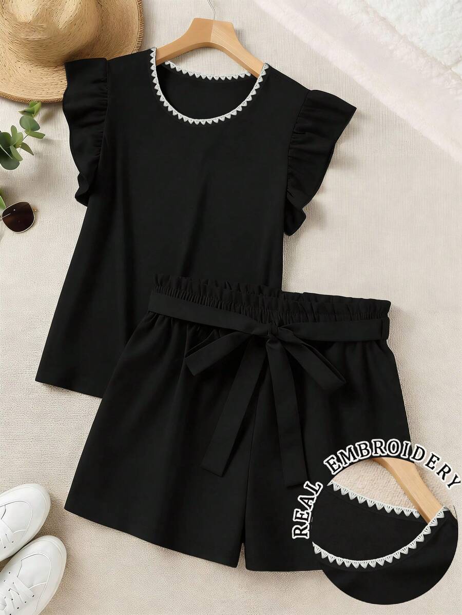 SHEIN LUNE 休闲简约浪漫复古手工贝壳花装饰加大码女式黑色圆领短袖短裤两件套,适合夏季度假 - 彩色 - 查看 1
