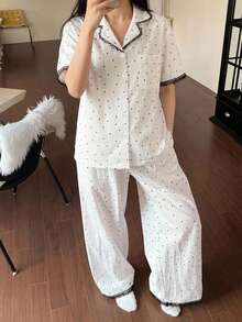 DAZY 2件組女款夏季睡衣套裝，波點滿版印花蕾絲拼接短袖開襟上衣與直筒長睡褲 - 白色 - 查看 8