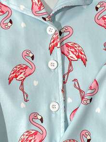 2 Peças/Conjunto Roupa de Ficar em Casa para Meninas Pequenas, Base Azul com Estampa Fofa de Flamingo Rosa, Tecido de Seda de Leite Macio e Confortável Retardante de Chama, Conjunto Casual Minimalista de Cardigan de Manga Curta com Gola e Shorts, Verão - Azul - Visão 8