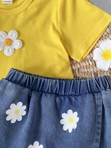SHEIN Playful Pals 女童休閒圓領短袖牛仔印花短褲套裝，3D花朵鬆緊腰帶，適合夏季 - 黃色 - 查看 7