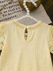 SHEIN LMoss Kids LMoss Young Girl Knitted Solid Color Round Neck Lace Ruffle Trim Fitted T-Shirt - Yellow - View 7