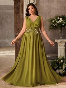 Aureia Große Größen elegantes grünes Chiffon plissiertes Blumenapplikation A-Linie Maxikleid mit abnehmbarem Schal für formelle Abendveranstaltungen, Hochzeitsgäste, Brautjungfern, Partys - Grün - Übersicht 7