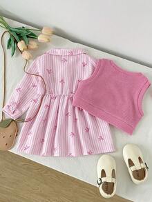 SHEIN Playful Pals 2件組女孩棕色與奶油色格紋領長袖洋裝與針織背心 90年代風格 秋季日常穿著 校園冬季套裝 - 粉色 - 查看 3