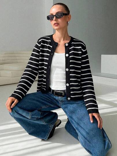 SHEIN Cárdigan de punto con botones y rayas en contraste, cuello redondo y manga larga para mujer