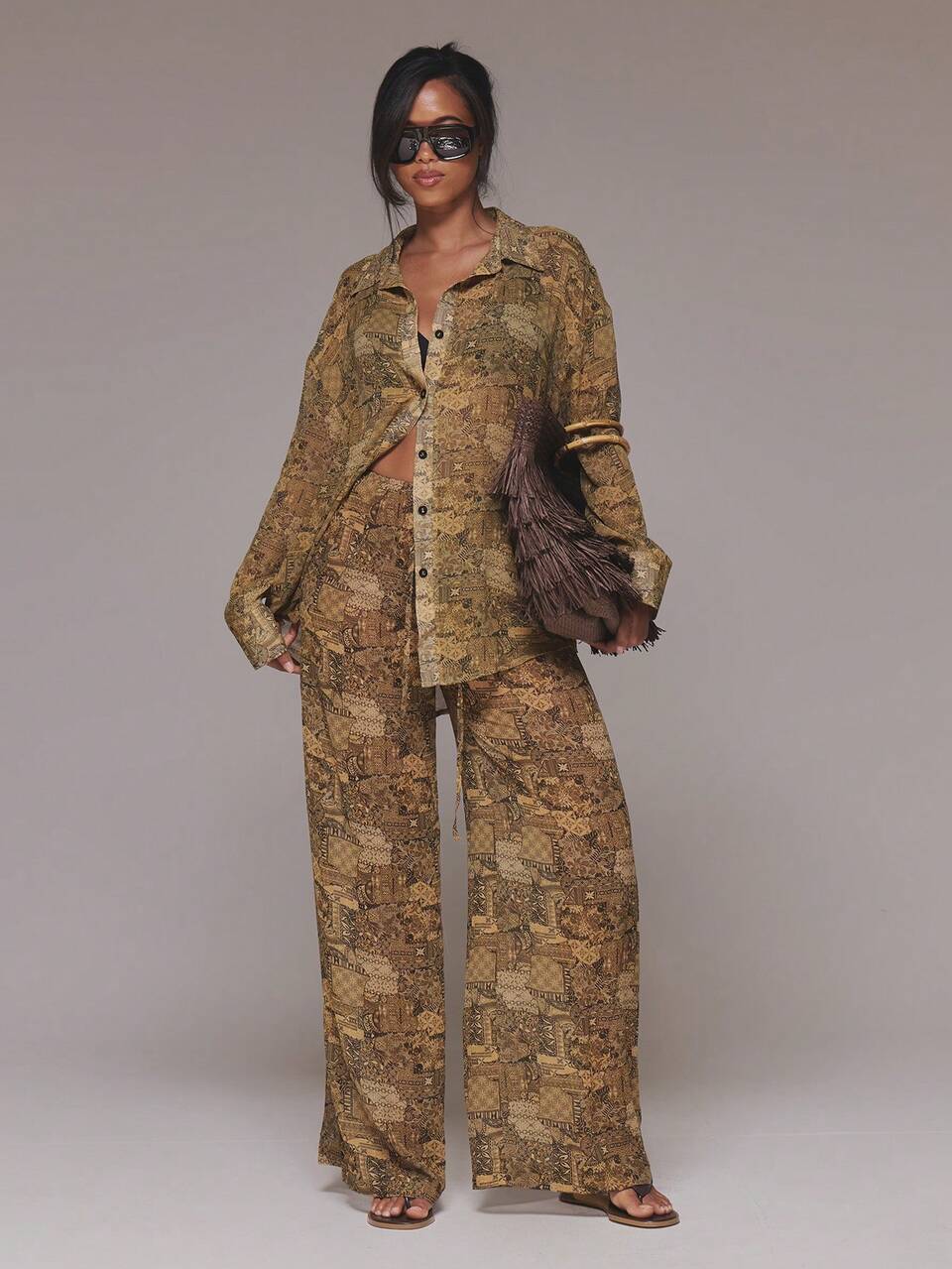 Camisa Oversized de Manga Longa em Tule com Estampa Paisley, Sexy para Primavera/Verão, Encontro, Noite, Balada, Festival, Férias, Saída Noturna e Soul Ties