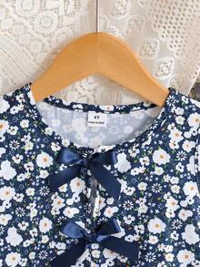 SHEIN Elladie kids 女童新款清新田園風細碎花兩件套，粉色蝴蝶結裝飾無袖背心上衣 + 粉色紋理布料寬腿長褲，甜美可愛時尚日常穿搭，夏季 - 藍色 - 查看 7