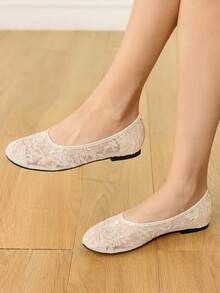 CUCCOO HITCHD Branches And Leaves Embroidered Round Toe Flats, Gentle Mesh Yarn Low Vamp Shoes, Commuting Dating Breathable Women's Shoes - Apricot - View 2