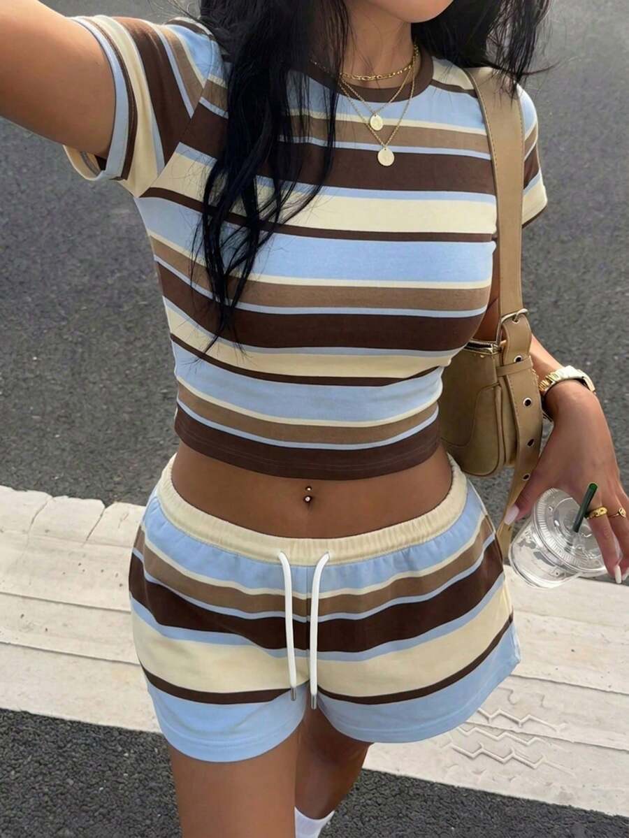 Muchica 2025新款女士休闲蝴蝶结兔子印花宽松短裤两件套,日常穿着 - 彩色 - 查看 1