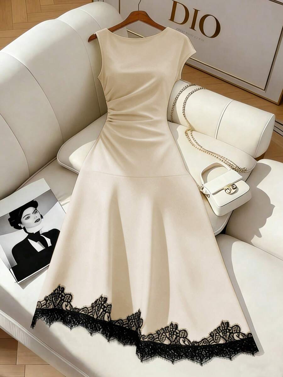 SHEIN Franclia 米色女款中長洋裝,黑色蕾絲裝飾與抓皺腰部設計 - 杏色 - 查看 1