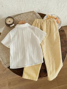 SHEIN LMoss Kids 男童纯色梭织休闲衬衫和条纹休闲裤两件套 - 彩色 - 查看 2