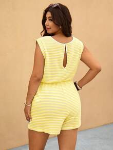 Elaquor Plus Size Minimalist Versatile Textured Waist-Cinching Tie-Front Romper - Light Yellow - View 3