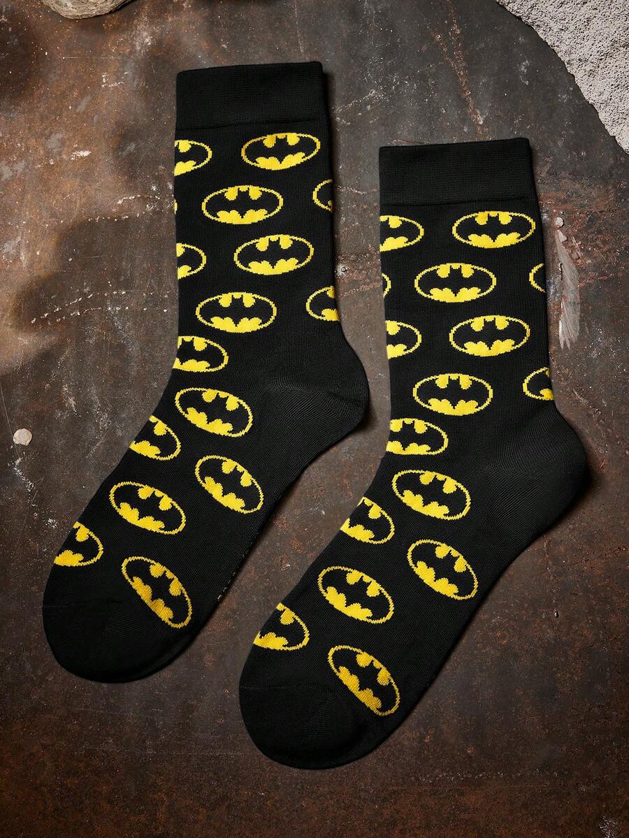 BATMAN X SHEIN 1 Pack Cartoon Pattern Black Crew Socks For Men And Women - Black and yellow - View 1