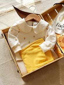 SHEIN Vintaside Kids 2baby 女嬰田園簡約可愛花卉圖案彼得潘領長袖衛衣搭配純黃色長褲，適合日常穿著、外出與運動，春秋季適用 - 黃色 - 查看 1