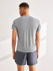 Driftmere Boyfriend Style Men's Ice-Cooling Elastic Short Sleeve & Quick-Dry Sports Shorts Set, Summer Boyfriend Style Men Two Pieces Outfits Gym Workout Running - Grey - View 2