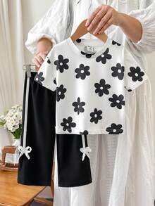 SHEIN 2pcs/Baby Girl's Summer Casual Two Pieces Set: Short-Sleeved Casual Floral Print Patchwork Top With Ribbon Bow And Long Pants - Black - View 3