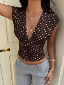 Aloruh Women's Sexy Deep V-Neck Vintage Polka Dot T-Shirt, Brown Slim Fit T-Shirt, Basic Casual Versatile T-Shirt, Hot Girl Top, Summer Top, Beach Vacation Top, Back To School Top - Brown - View 4