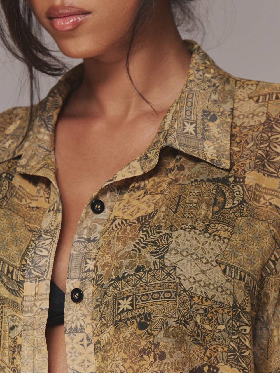 Camisa Oversized de Manga Longa em Tule com Estampa Paisley, Sexy para Primavera/Verão, Encontro, Noite, Balada, Festival, Férias, Saída Noturna e Soul Ties