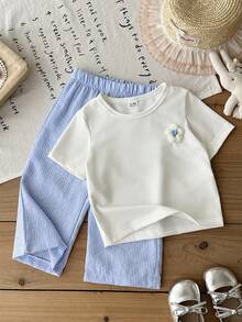 SHEIN 女嬰 0-3歲 夏季&秋季休閒風 2件/套外出套裝，3D花朵裝飾短袖簡約上衣&寬鬆條紋長褲。舒適衣著，適合戶外活動。 - 藍色 - 查看 7