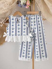 SHEIN Genkimix Kids 女童法式鄉村碎花圓領無袖背心上衣，側邊3D蝴蝶結緞帶裝飾，搭配寬鬆直筒寬腿褲套裝，夏季休閒穿搭 - 藍色 - 查看 3
