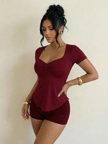 Sirith Foxxy Minimalis Warna Polos Kasual Leher Persegi Desain Hem Asimetris Lengan Panjang untuk Wanita Merah - Burgundy - View 4