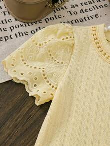 SHEIN LMoss Kids LMoss Young Girl Knitted Solid Color Round Neck Lace Ruffle Trim Fitted T-Shirt - Yellow - View 8