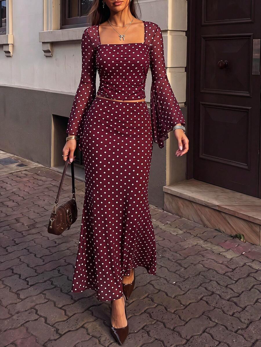 SHEIN Rose Print Bandeau Top And Mermaid Hem Skirt 2 Pieces Set (Irregular Print) - Burgundy - View 1