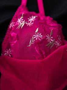SHEIN 女款性感蕾絲拼接 3D 蝴蝶結裝飾細肩帶睡裙與三角內褲 2 件組 - 玫紅色 - 查看 5