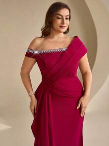 Coutiva Plus Size Women's Rhinestone Decorated Asymmetric Neck Elegant Formal Evening Gown (Heavy Embellished Style) - Burgundy - View 3