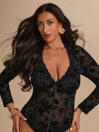SHEIN BAE CURVE Women's Plus-Size Black Long-Sleeve Bodysuit With Flocked Mesh Paneling – A Form-Fitting, Cut-Out Style Perfect For Elegant Formal Evenings, Clubbing