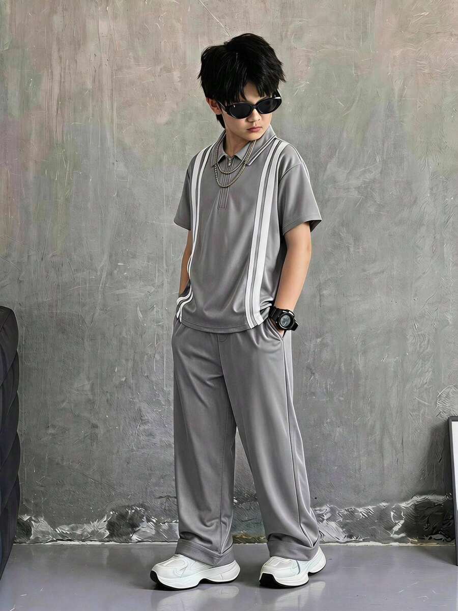 SHEIN 2件組兒童青少年男孩休閒寬鬆舒適百搭 Polo 領短袖 T 恤與長褲套裝,適合運動、學校、春/夏季、返校季 - 灰色 - 查看 1