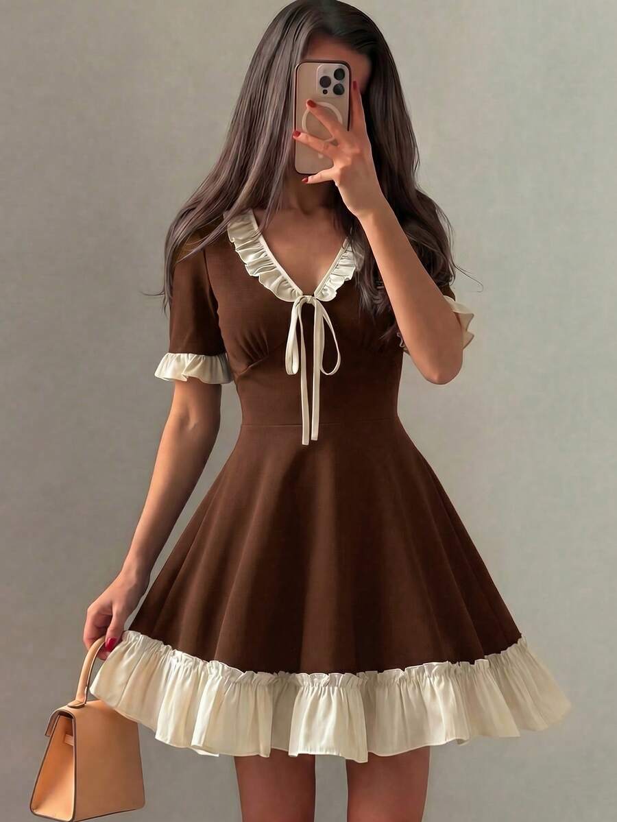 Modelyn 女款春夏針織黑色短袖拼接梭織荷葉邊收腰A字優雅浪漫洋裝 - 棕色 - 查看 1