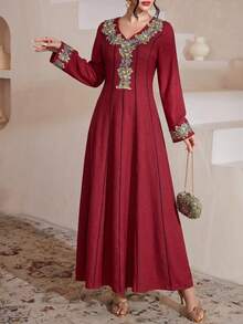 Al Najma 刺繡蕾絲飾邊拼接優雅時尚長袖保守風洋裝 - 酒紅色 - 查看 6