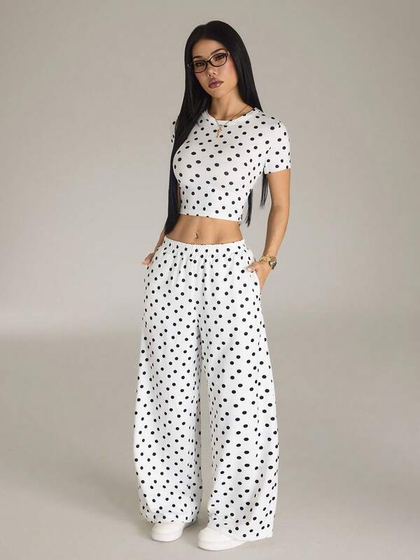 SHEIN PETITE 夏季新款波點印花緊身短袖T恤與寬鬆運動長褲2件套