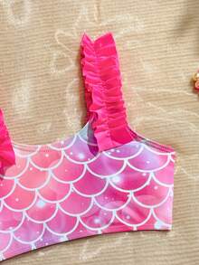 SHEIN Conjunto de traje de baño de 2 piezas para niñas con estampado de escamas de pez en degradado colorido y tirantes de hombro con volantes morados, detalles de volantes en el dobladillo, estilo fresco y lindo para vacaciones, adecuado para playa, vacaciones de verano, fiesta de natación, piscina - Rosa Fucsia - Ver 3